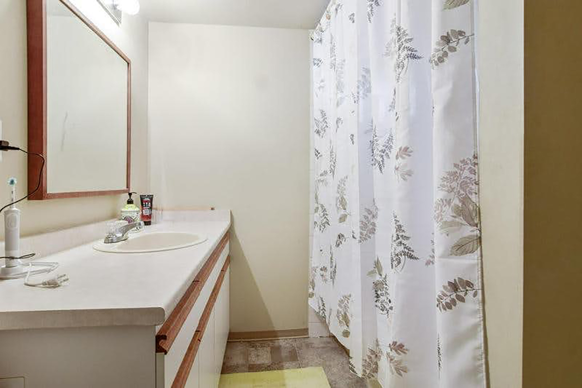 3775 Elmwood Street, Burnaby 29