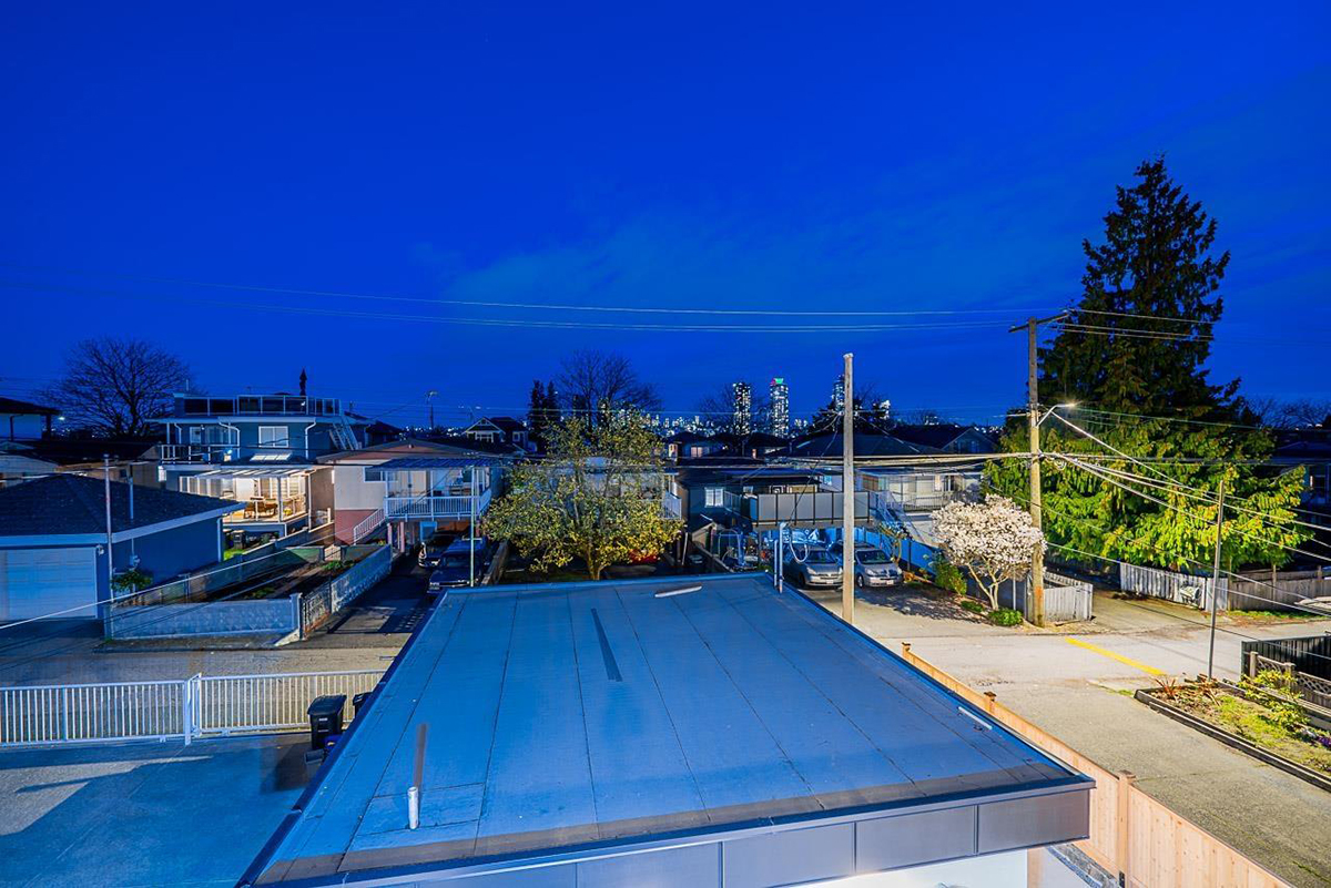 4858 Pender Street, Burnaby 36