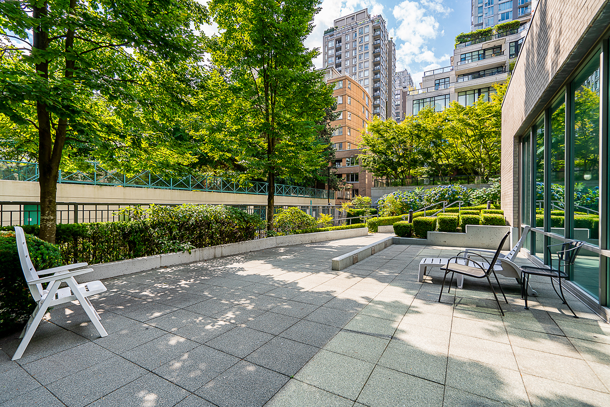301 928 Richards Street, Vancouver 37