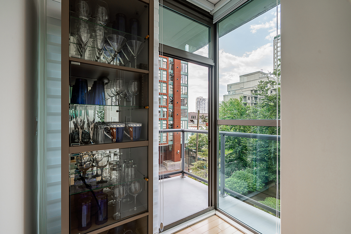 301 928 Richards Street, Vancouver 25