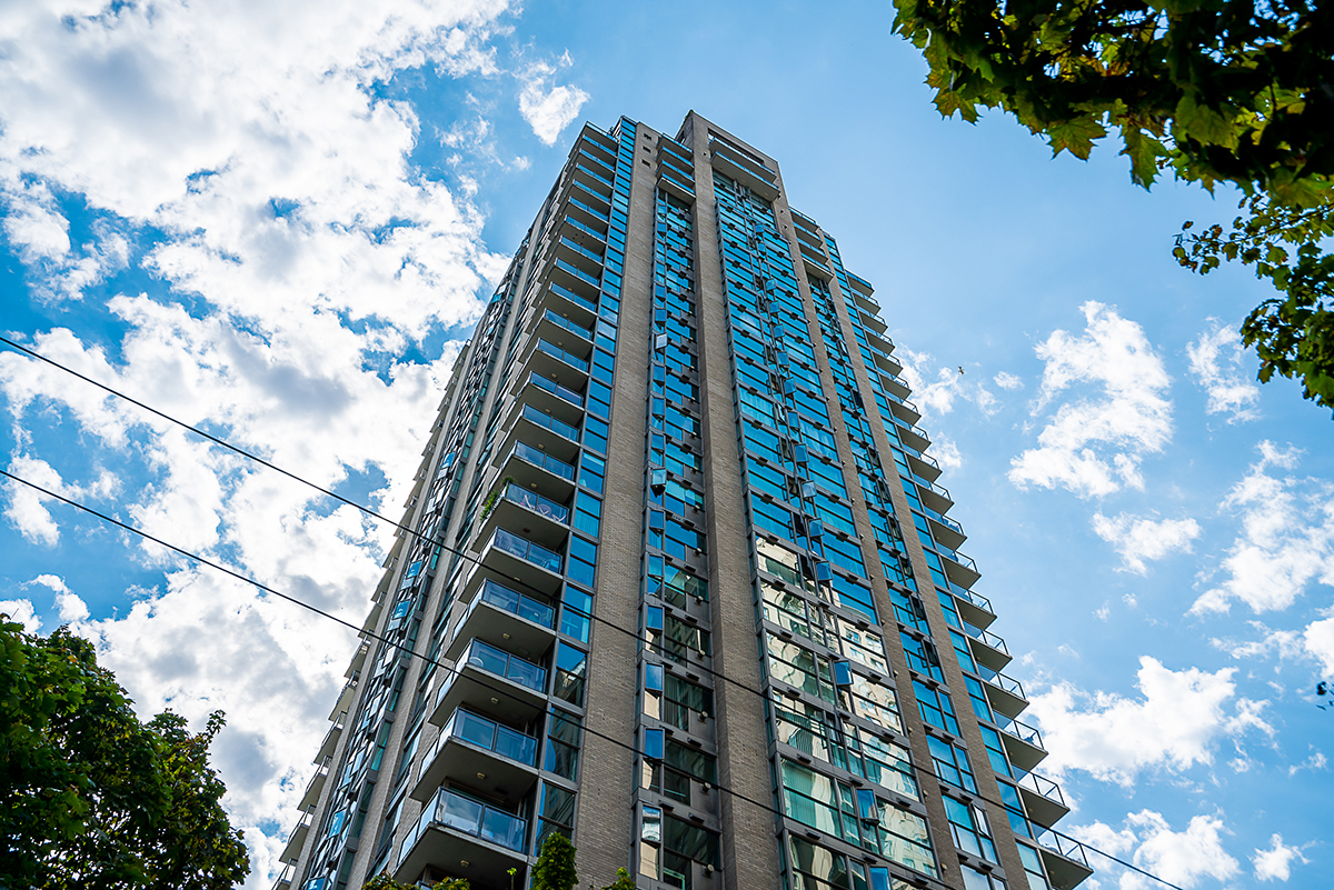 301 928 Richards Street, Vancouver