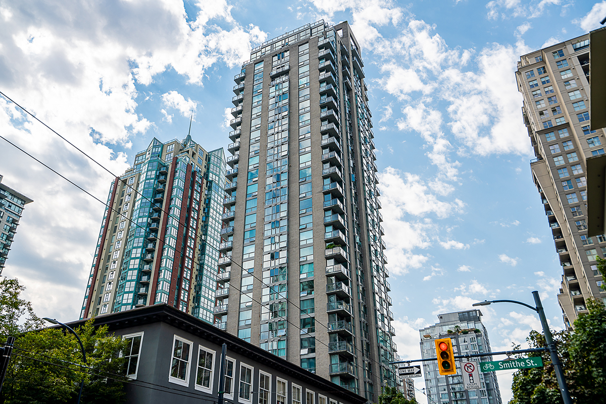 301 928 Richards Street, Vancouver 3