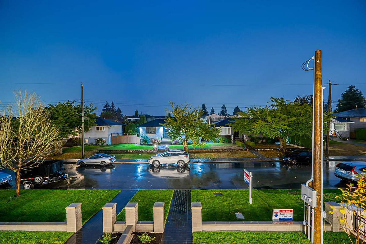 6881 Dunnedin Street, Burnaby 36