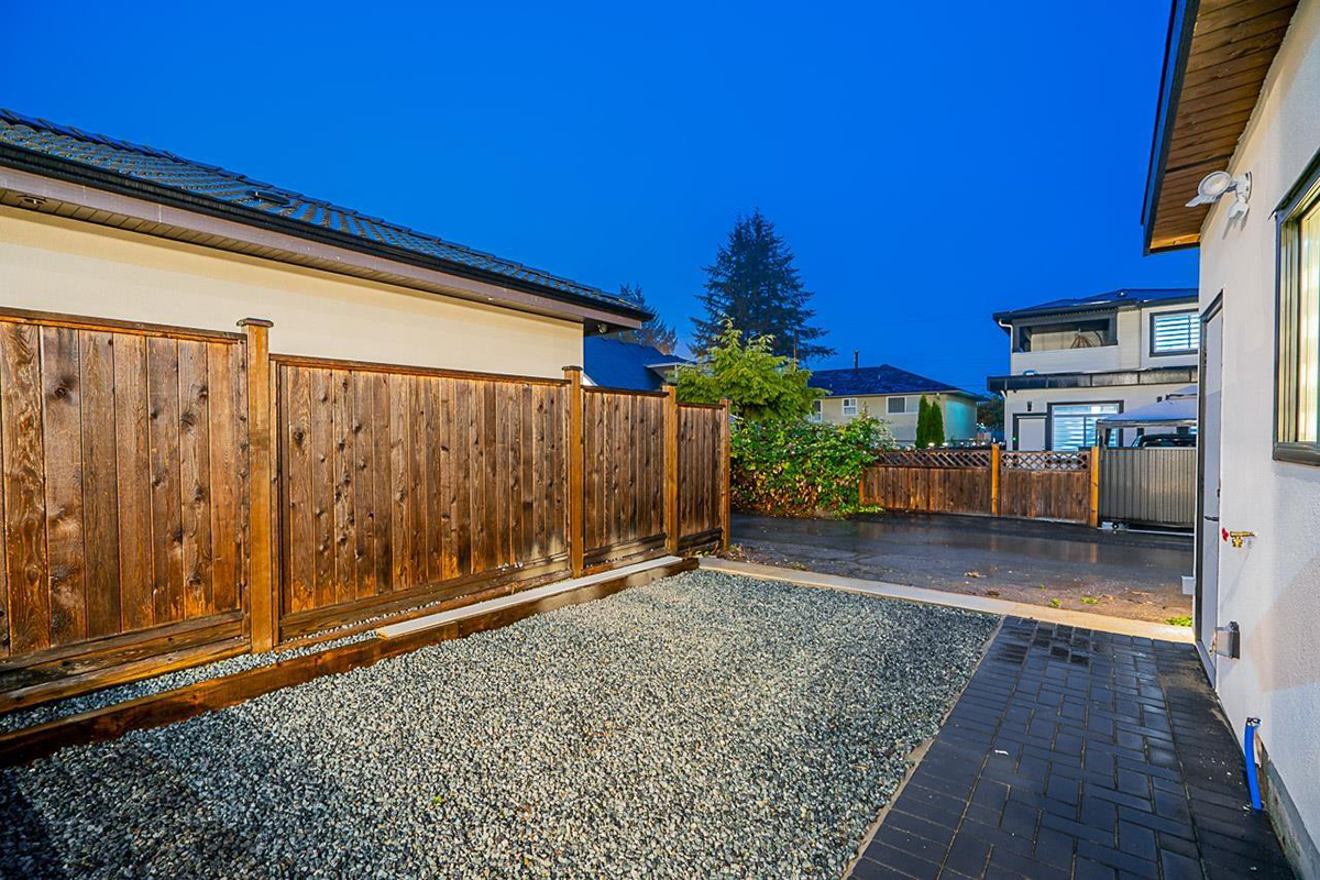 6881 Dunnedin Street, Burnaby 39