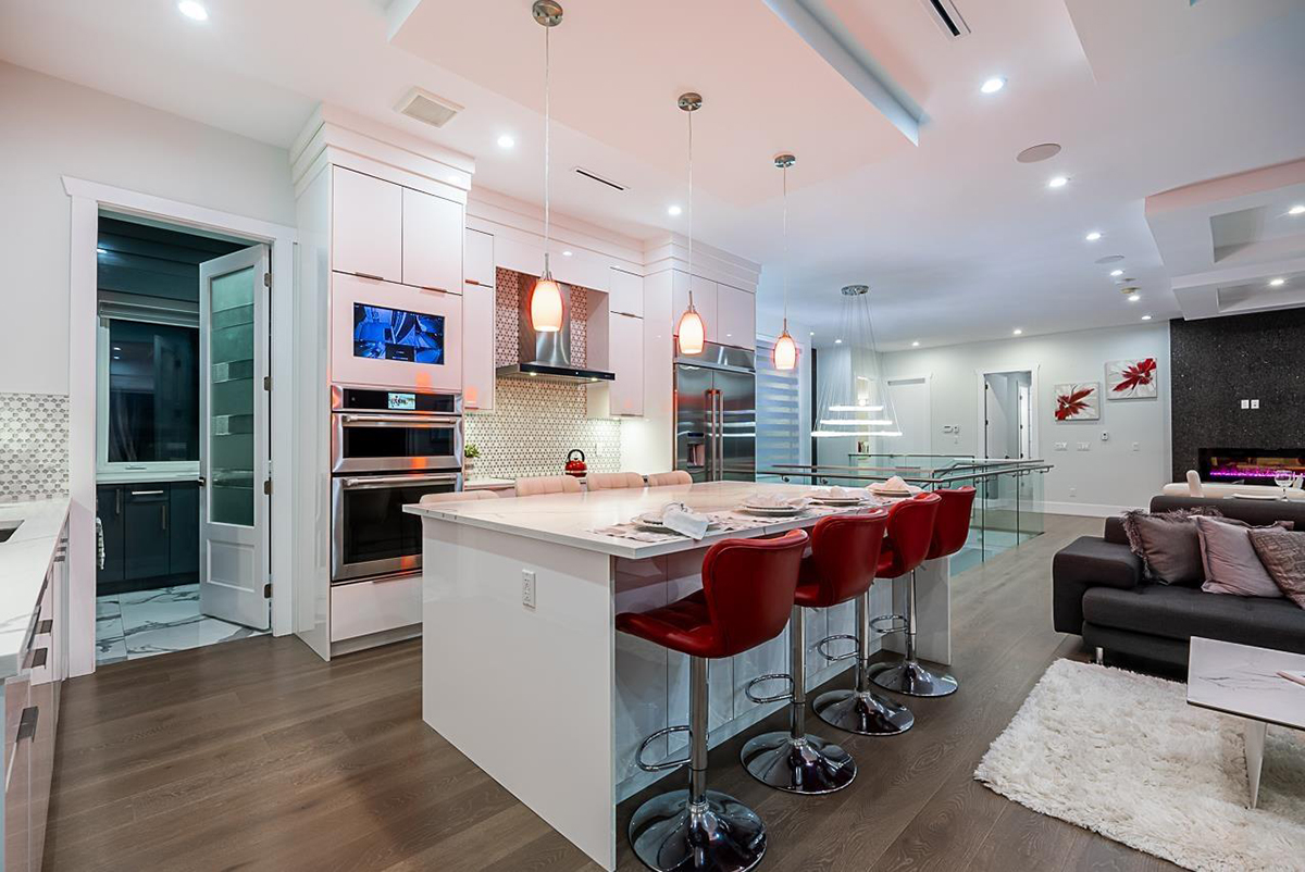 8871 Monroe Avenue, Burnaby 10