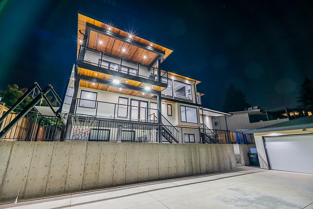8871 Monroe Avenue, Burnaby 29