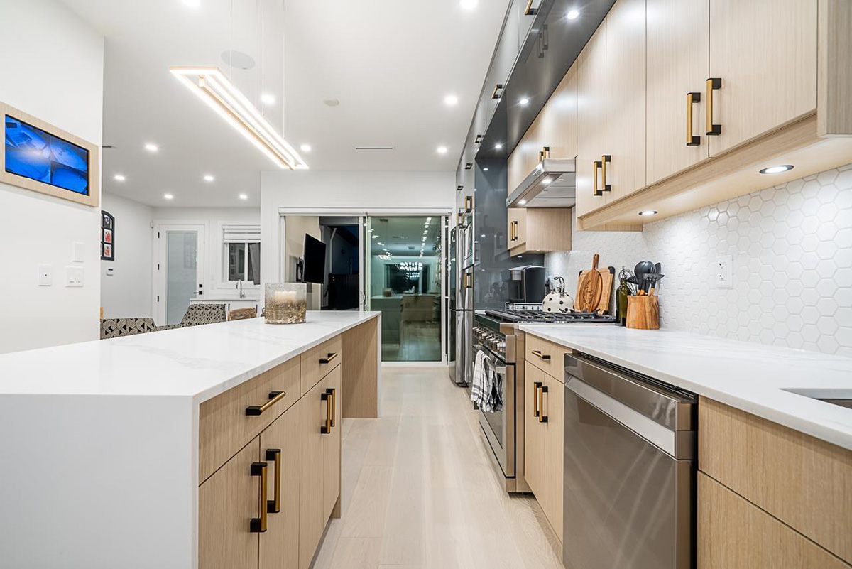 8144 16th Avenue, Burnaby 13