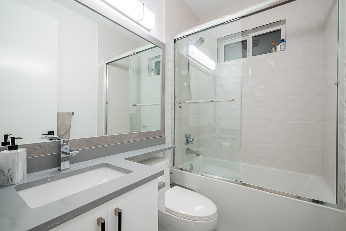 8144 16th Avenue, Burnaby 32