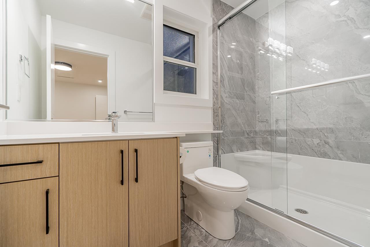 7740 Rosewood Street, Burnaby 26