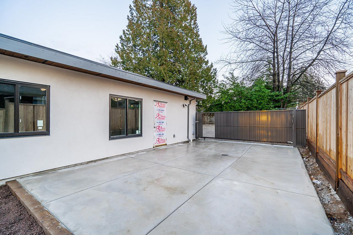 7740 Rosewood Street, Burnaby 36
