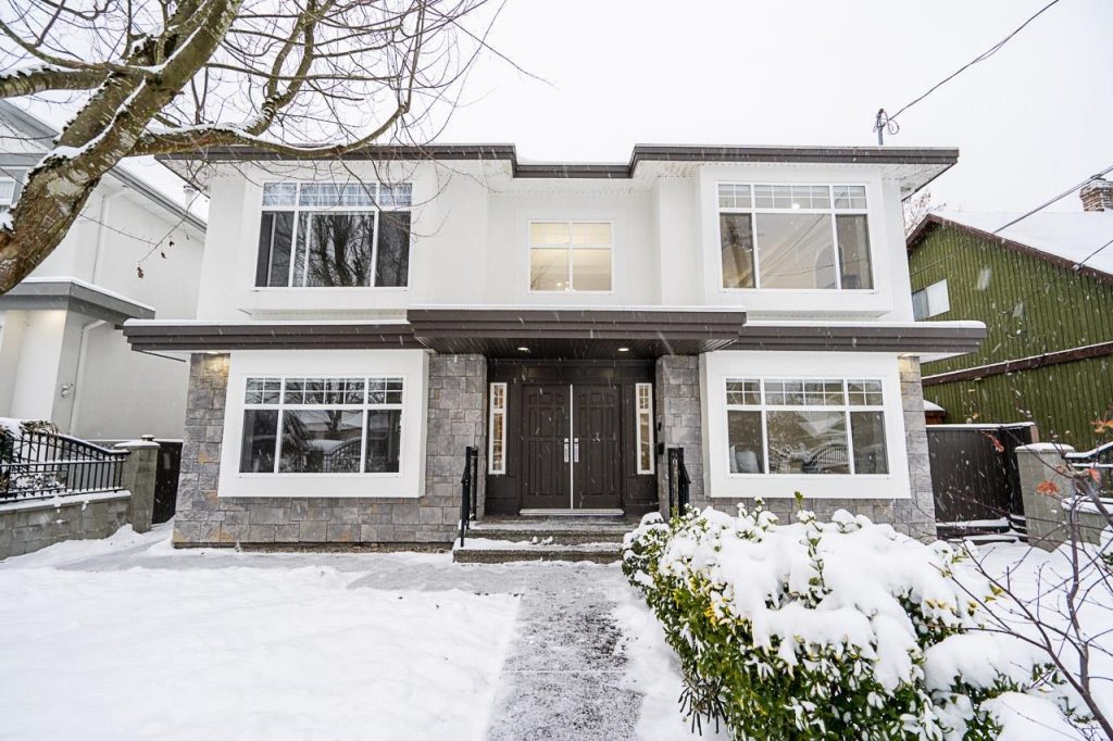 7529 Davies Street, Burnaby