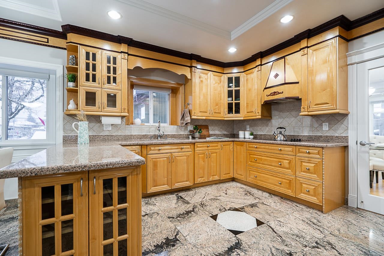 7529 Davies Street, Burnaby 11