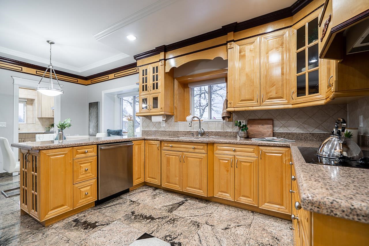 7529 Davies Street, Burnaby 13