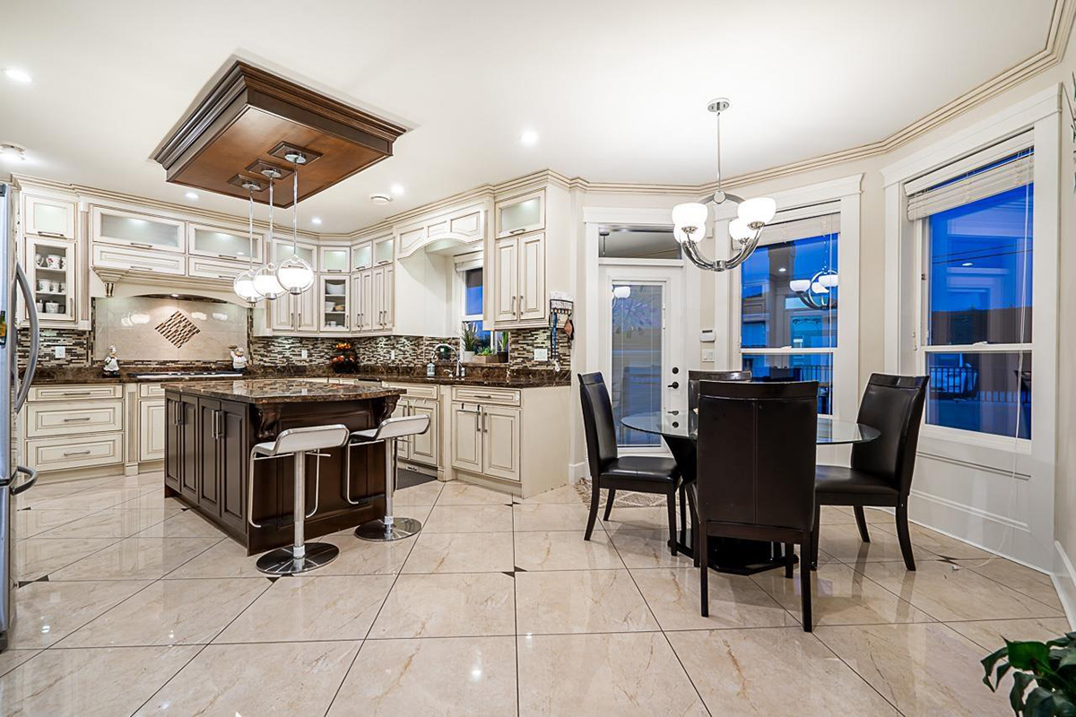 8768 Armstrong Avenue, Burnaby 15