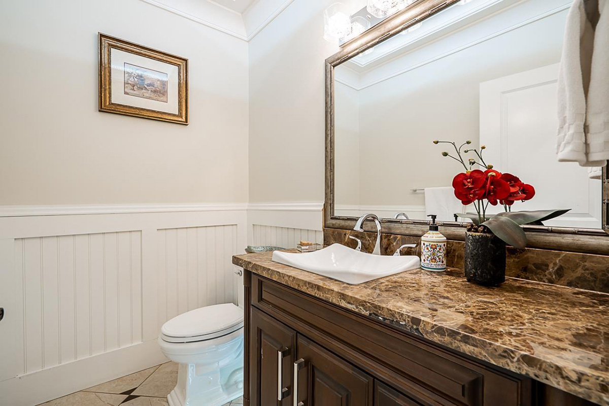 8768 Armstrong Avenue, Burnaby 20