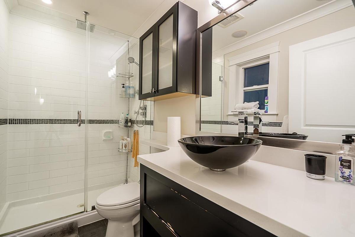 8768 Armstrong Avenue, Burnaby 27