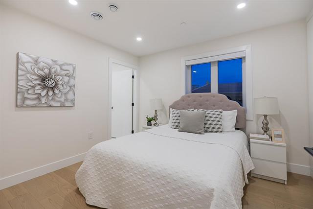 2970 VENABLES STREET VANCOUVER 20