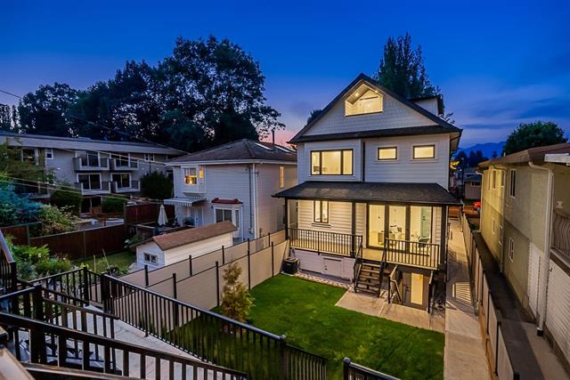 2970 VENABLES STREET VANCOUVER 27
