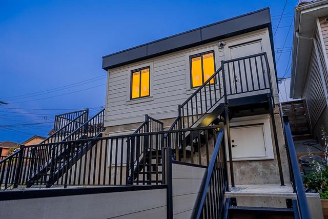 2970 VENABLES STREET VANCOUVER 35