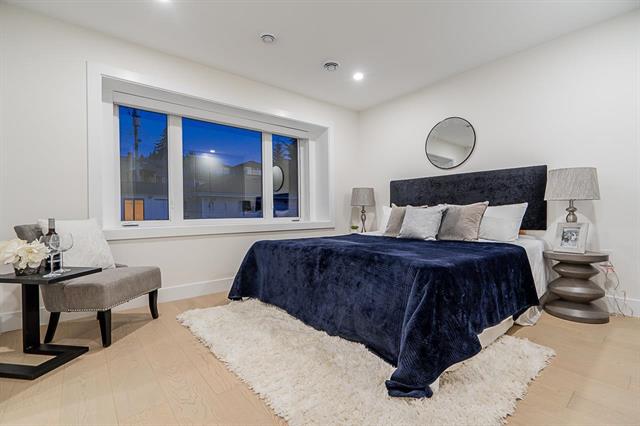 2972 VENABLES STREET VANCOUVER 14
