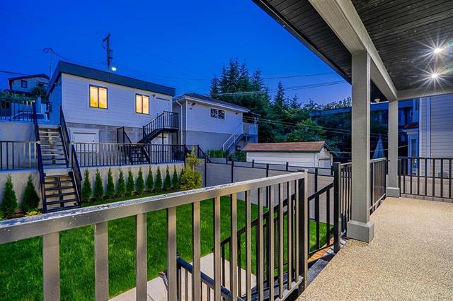 2972 VENABLES STREET VANCOUVER 26
