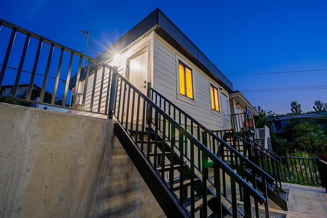 2972 VENABLES STREET VANCOUVER 34