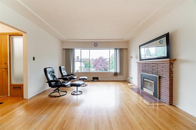 8290 18th Ave, Burnaby 4