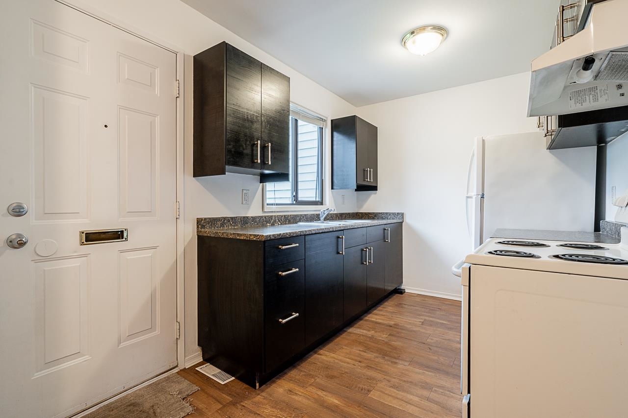 8916 ORION PLACE, Burnaby 4